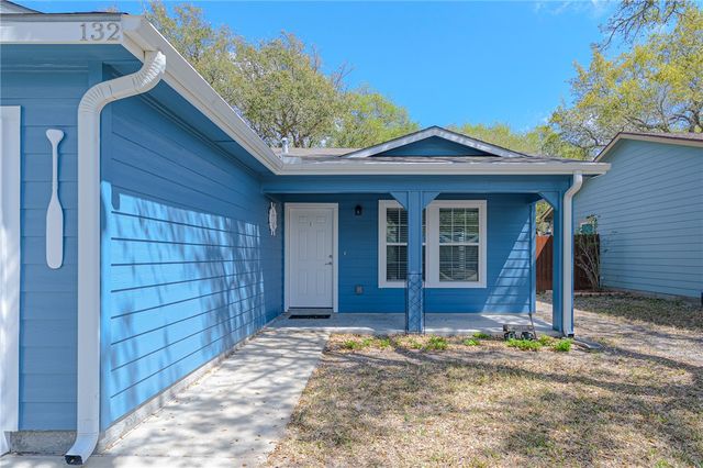132 Pecan Harbor St, Rockport, TX 78382