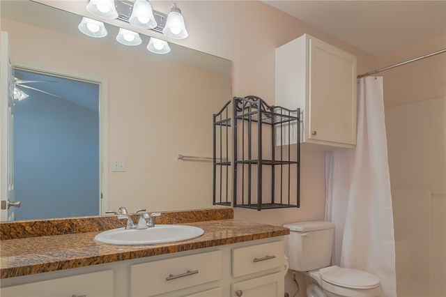 132 Pecan Harbor St, Rockport, TX 78382