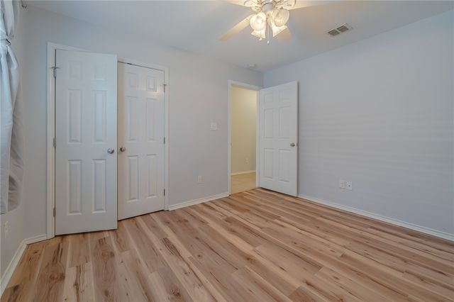 132 Pecan Harbor St, Rockport, TX 78382