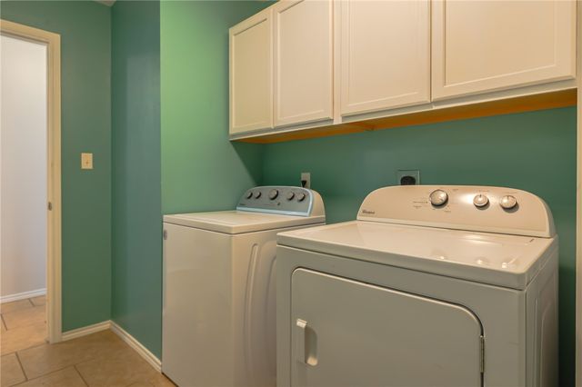 132 Pecan Harbor St, Rockport, TX 78382