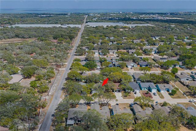 132 Pecan Harbor St, Rockport, TX 78382