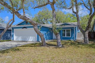 132 Pecan Harbor St, Rockport, TX 78382