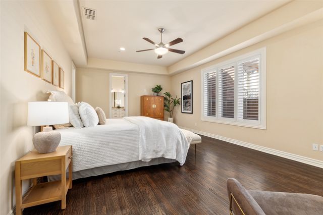 2811 Hood Street E, Dallas, TX 75219