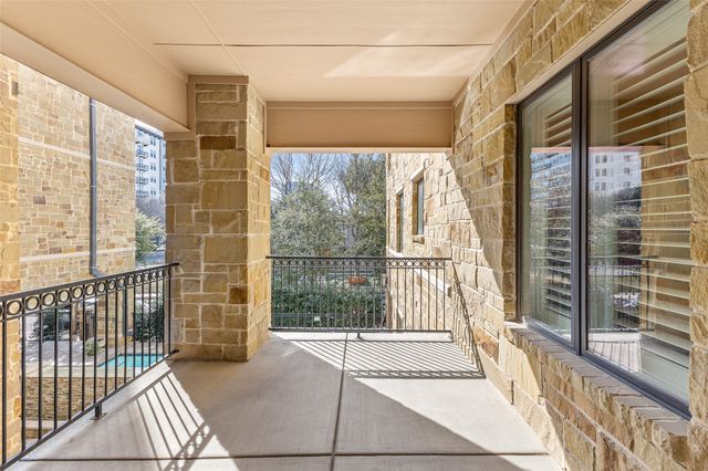 2811 Hood Street E, Dallas, TX 75219