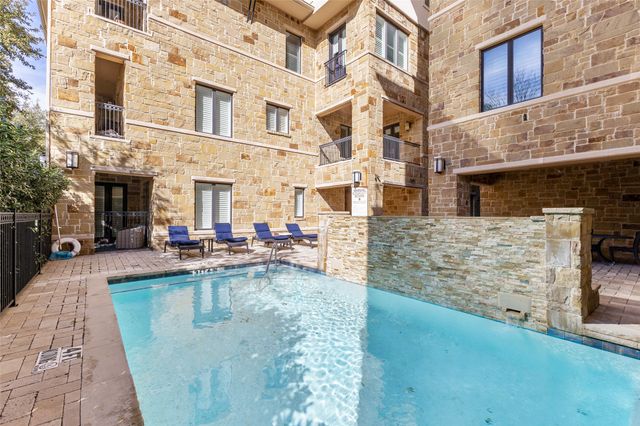 2811 Hood Street E, Dallas, TX 75219