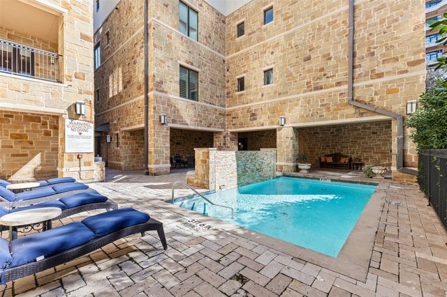 2811 Hood Street E, Dallas, TX 75219