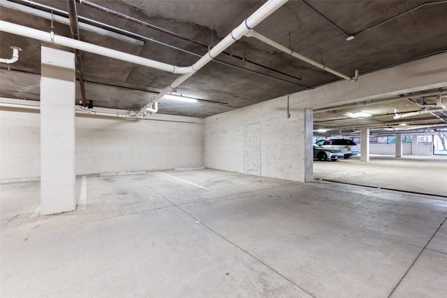 2811 Hood Street E, Dallas, TX 75219