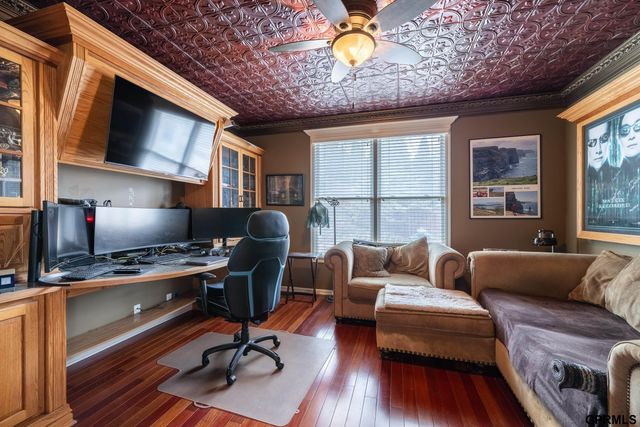 18010 Dewey Circle, Elkhorn, NE 68022