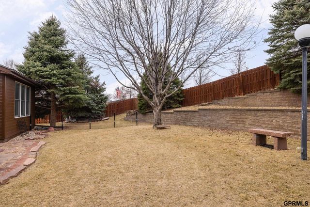 18010 Dewey Circle, Elkhorn, NE 68022