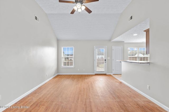 514 Hill Terrace Dr, Mt Washington, KY 40047