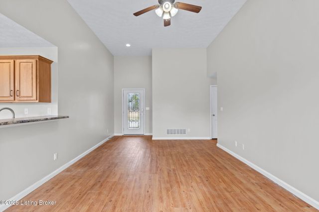 514 Hill Terrace Dr, Mt Washington, KY 40047