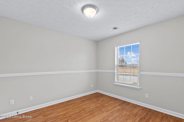 514 Hill Terrace Dr, Mt Washington, KY 40047