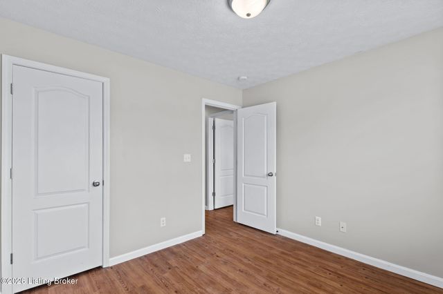 514 Hill Terrace Dr, Mt Washington, KY 40047