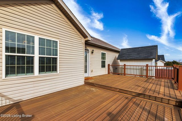 514 Hill Terrace Dr, Mt Washington, KY 40047