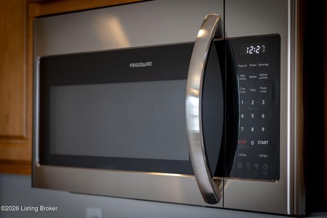 514 Hill Terrace Dr, Mt Washington, KY 40047