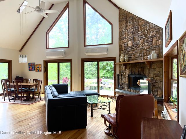 174 Ruby Road, Kingston, NY 12401