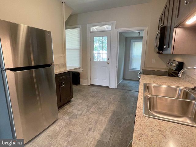 113 E MAIN ST, Shiremanstown, PA 17011