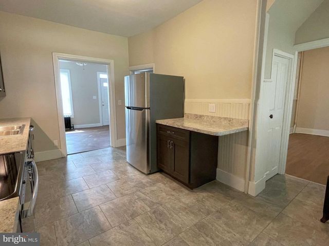 113 E MAIN ST, Shiremanstown, PA 17011