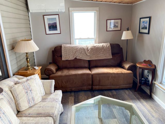 422 Little Rutland Road, Castleton, VT 05732