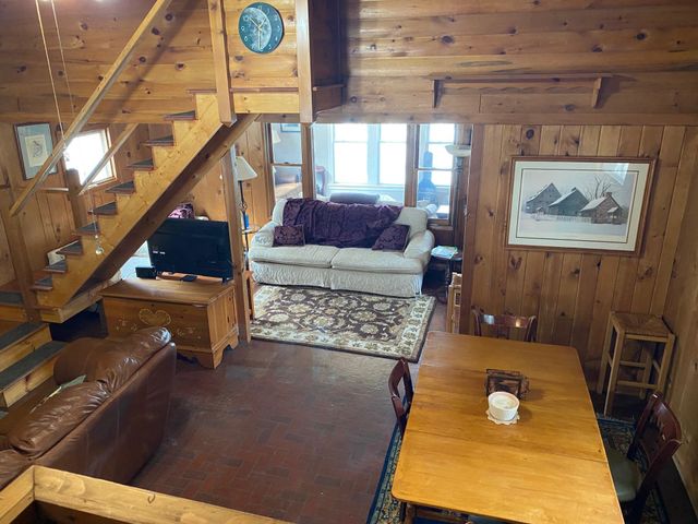 422 Little Rutland Road, Castleton, VT 05732