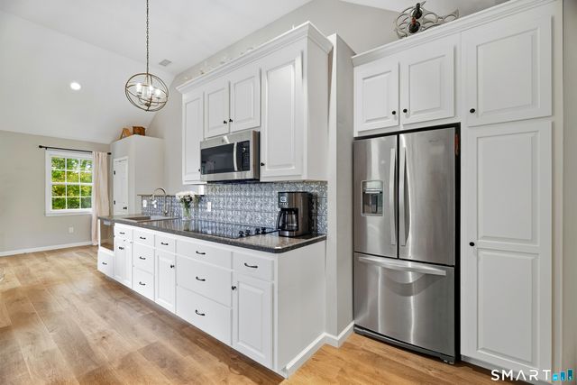 2 Dogwood Drive, Old Lyme, CT 06371
