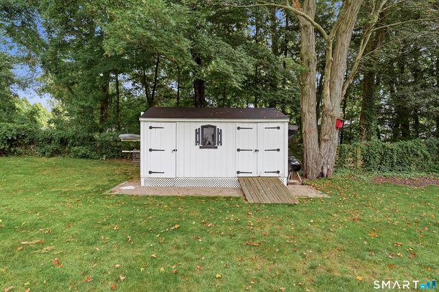 2 Dogwood Drive, Old Lyme, CT 06371