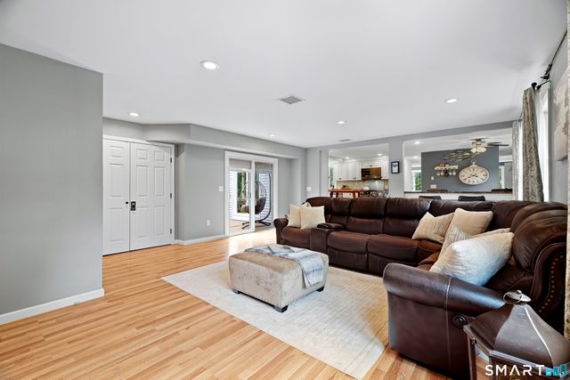 2 Dogwood Drive, Old Lyme, CT 06371