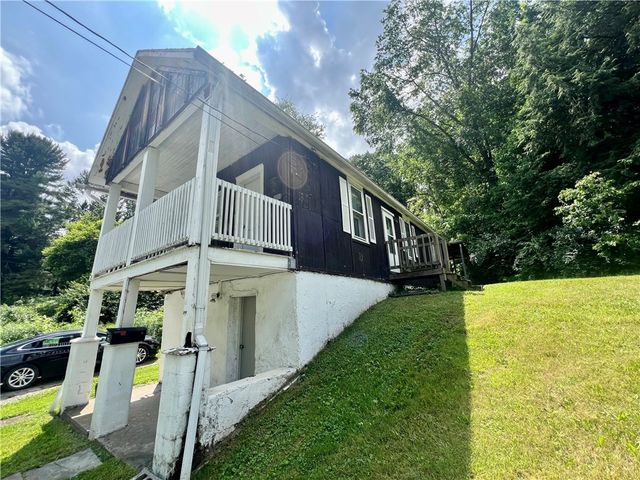 901 N Ashland Ave, New Castle, PA 16102