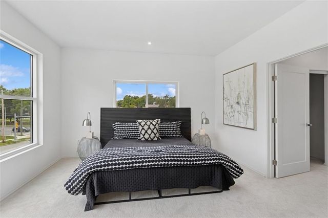 10924 W 67th Street, Shawnee, KS 66203