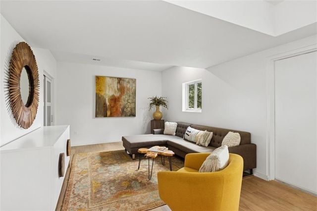 10924 W 67th Street, Shawnee, KS 66203