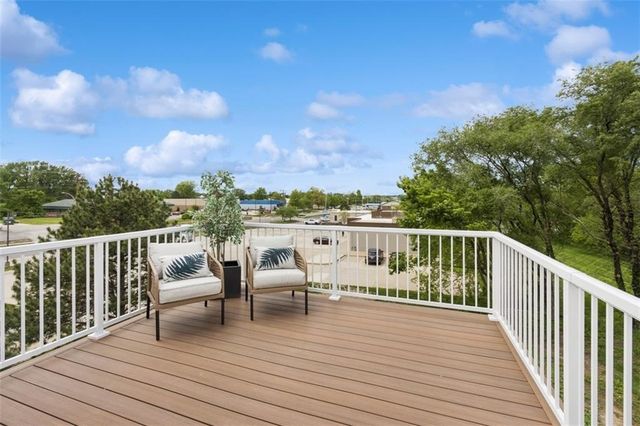 10924 W 67th Street, Shawnee, KS 66203