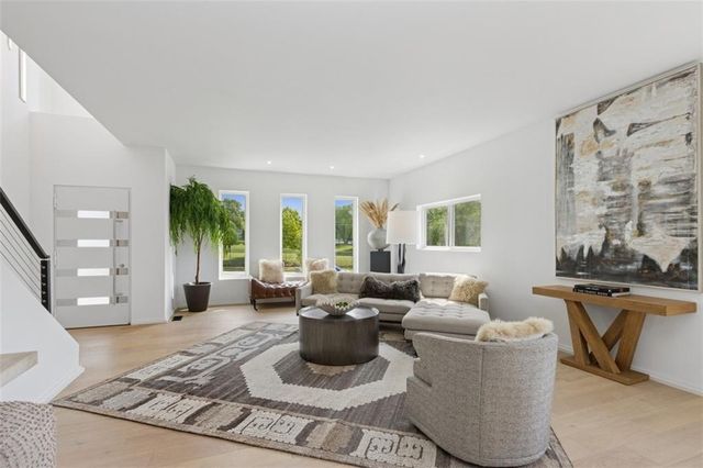 10924 W 67th Street, Shawnee, KS 66203