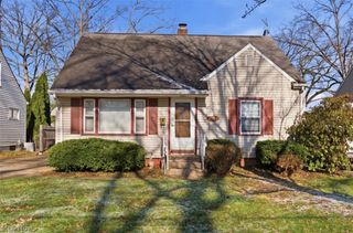 1350 Eastland Avenue SE, Warren, OH 44484