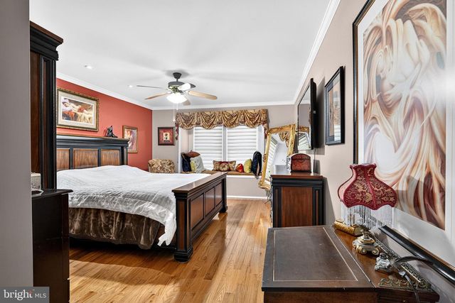 11 CANTERBURY DR, Monroe Township, NJ 08831