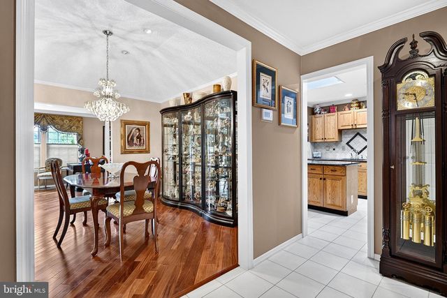 11 CANTERBURY DR, Monroe Township, NJ 08831