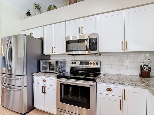 18109 KARA COURT, Tampa, FL 33647