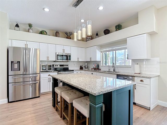 18109 KARA COURT, Tampa, FL 33647