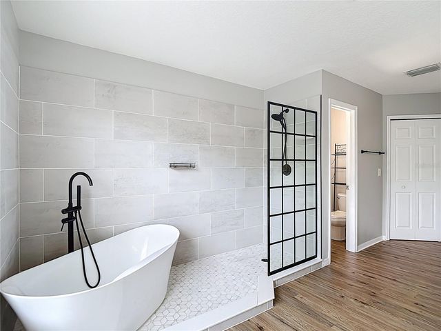 18109 KARA COURT, Tampa, FL 33647