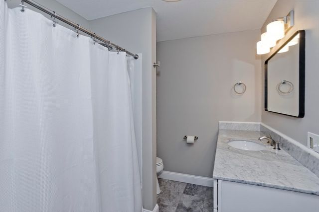 127 Szetela Drive, Chicopee, MA 01013