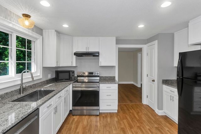 127 Szetela Drive, Chicopee, MA 01013