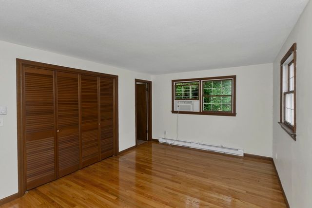 127 Szetela Drive, Chicopee, MA 01013