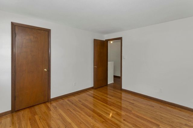 127 Szetela Drive, Chicopee, MA 01013