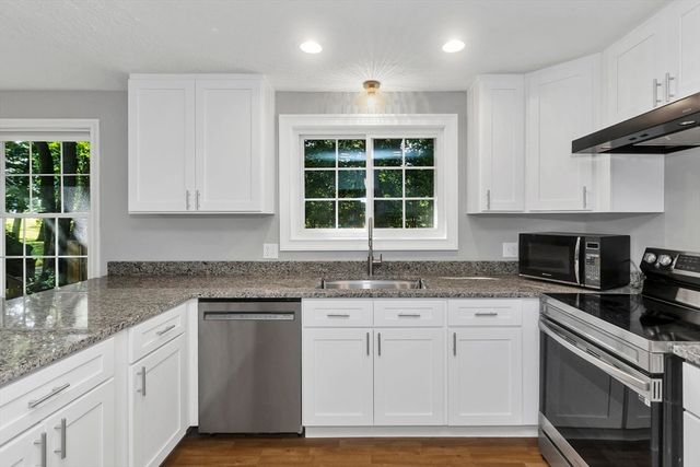 127 Szetela Drive, Chicopee, MA 01013