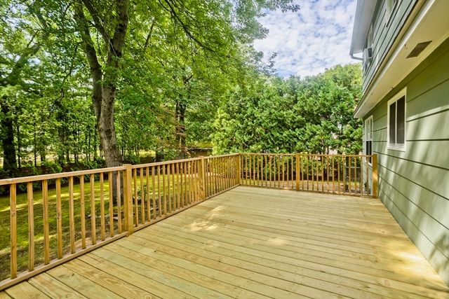 127 Szetela Drive, Chicopee, MA 01013