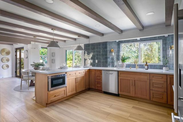 3611 Tierra De Dios, Escondido, CA 92025