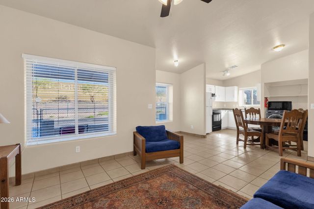 1121 N 25TH Place, Phoenix, AZ 85008