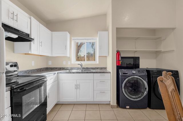 1121 N 25TH Place, Phoenix, AZ 85008