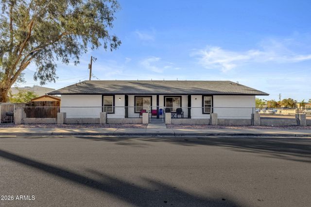 1121 N 25TH Place, Phoenix, AZ 85008