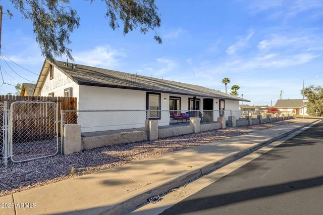 1121 N 25TH Place, Phoenix, AZ 85008