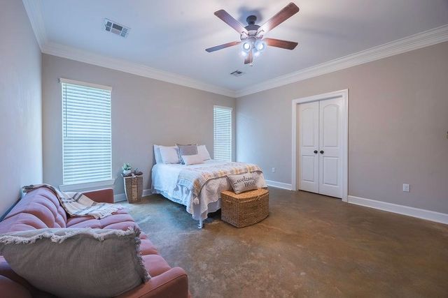 4001 Briarwood Road, Lake Charles, LA 70605